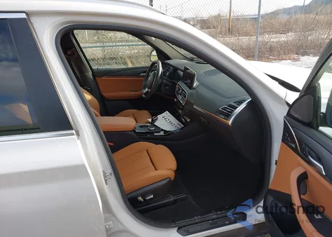 2023 BMW X3 xDrive30I z USA, uszkodzony, nr VIN 5UX53DP01P9S65668